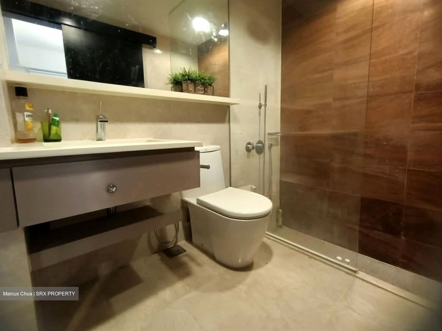 euHabitat (D14), Condominium #557623591